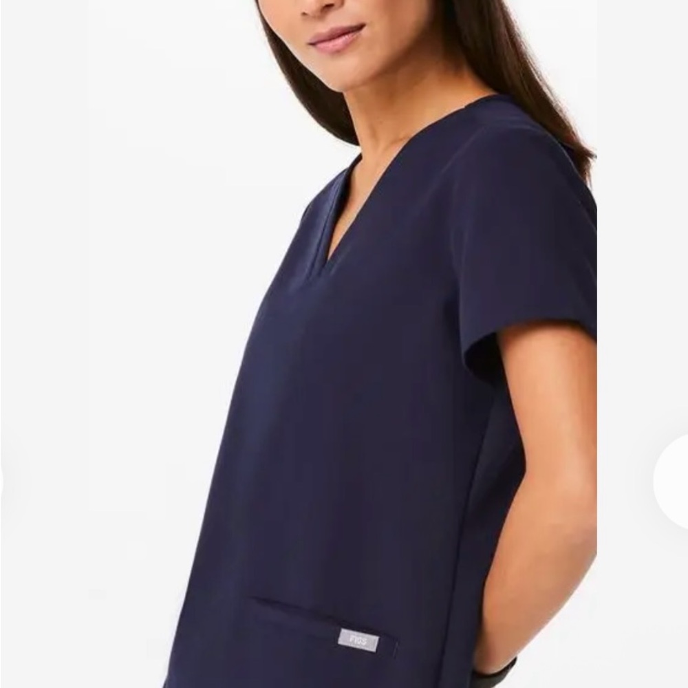 Figs Casma Navy Scrub Top Medium - Picture 4 of 9